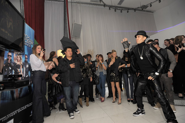 black_eyed_peas_game_launch_party_112211-05.jpg